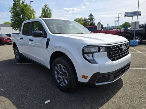 New 2026 Ford Maverick XLT w/ Equipment Group 301A AWD/4WD image 8