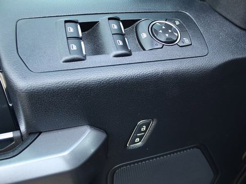 Used 2020 Ford F150 XLT w/ Equipment Group 302A Luxury image 16