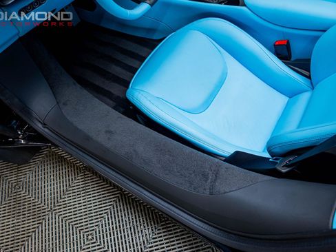 Used 2026 McLaren Artura Spider RWD image 96