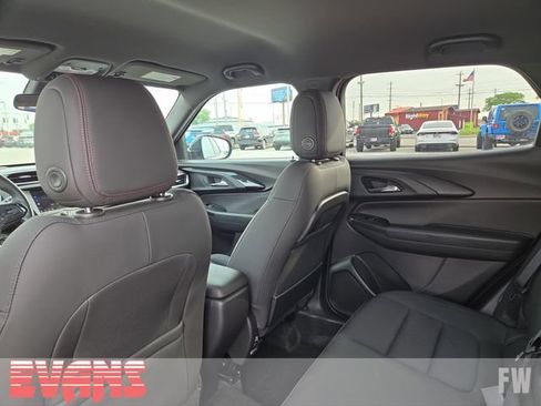 Used 2022 Chevrolet TrailBlazer RS AWD/4WD image 23