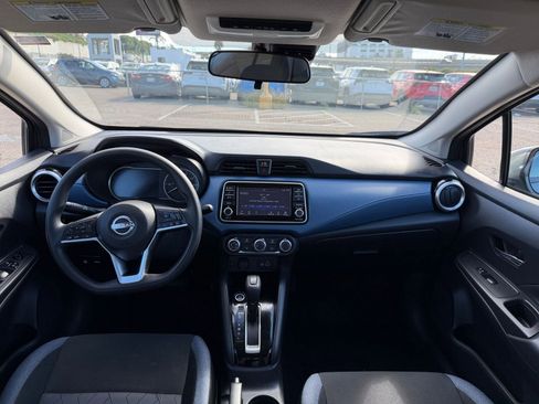 Used 2025 Nissan Versa SV image 31
