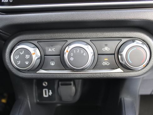 Certified 2024 Nissan Versa S w/ Trunk Package image 16