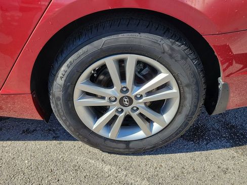 Used 2016 Hyundai Sonata SE image 5