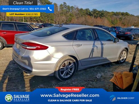 Used 2018 Ford Fusion SE w/ Fusion SE Technology Package image 4