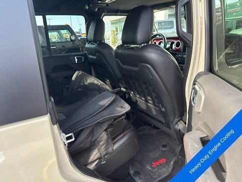 Used 2022 Jeep Gladiator Rubicon w/ LED Lighting Group AWD/4WD image 16