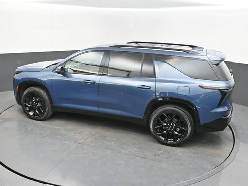 New 2026 Chevrolet Traverse RS w/ LPO, Floor Liner Package FWD image 32