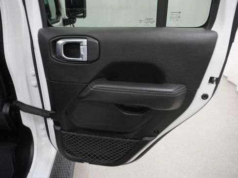 Used 2023 Jeep Wrangler Unlimited Sahara w/ Cold Weather Group image 43