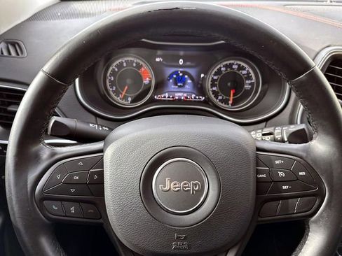 Used 2020 Jeep Cherokee Trailhawk w/ Cold Weather Group image 21