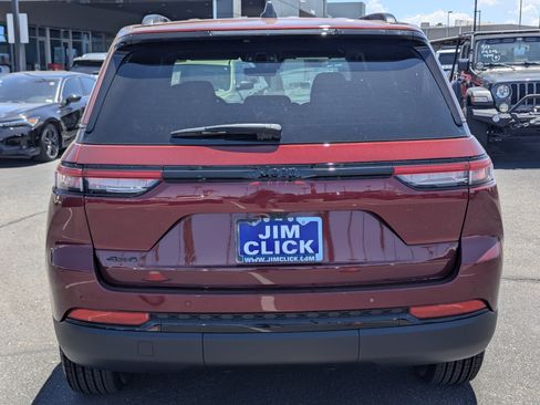 New 2025 Jeep Grand Cherokee Altitude image 3