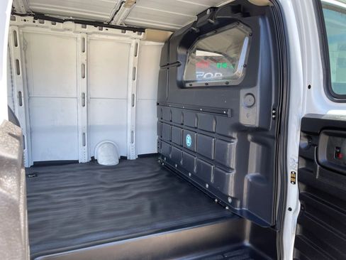 Used 2022 Chevrolet Express 2500 w/ Driver Convenience Package RWD image 17