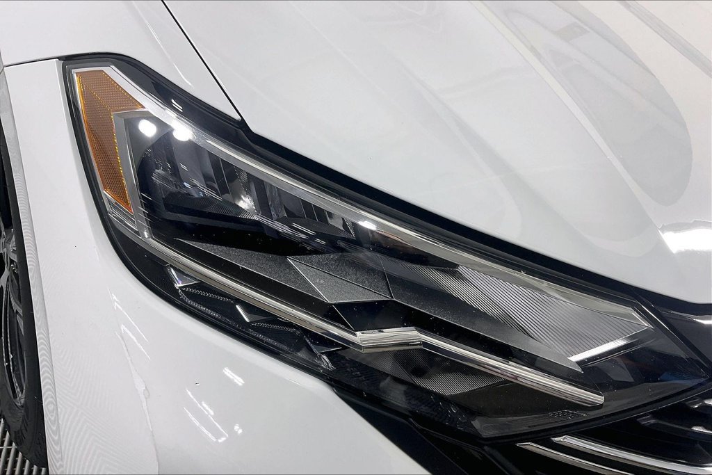 Used 2024 Volkswagen Jetta Sport FWD image 35