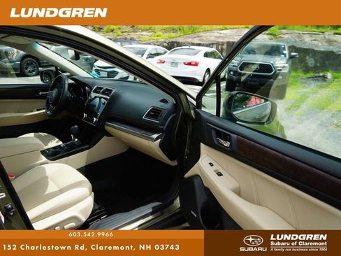 Used 2019 Subaru Outback 2.5i Limited AWD/4WD image 8