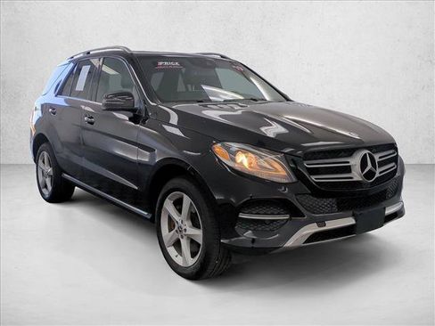 Used 2019 Mercedes-Benz GLE 400 4MATIC image 3