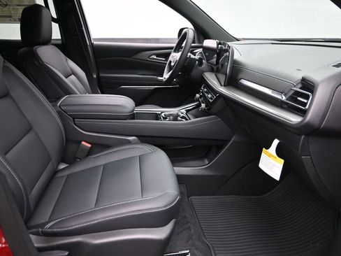 New 2026 Chevrolet Traverse LT w/ Sun and Wheel Package image 7