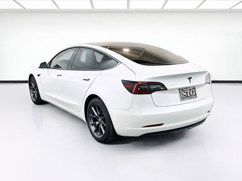 Used 2021 Tesla Model 3 Standard Range Plus image 6