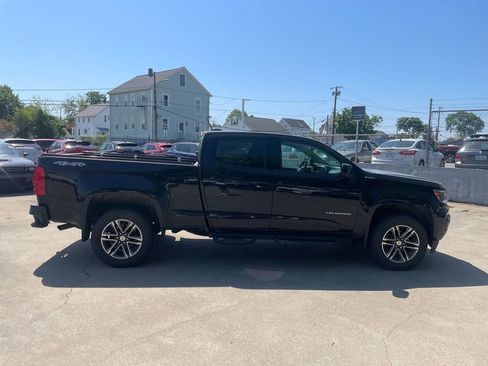 Used 2022 Chevrolet Colorado LT w/ LT Convenience Package AWD/4WD image 4