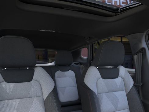 New 2026 Chevrolet Trax RS w/ Sunroof Package image 48