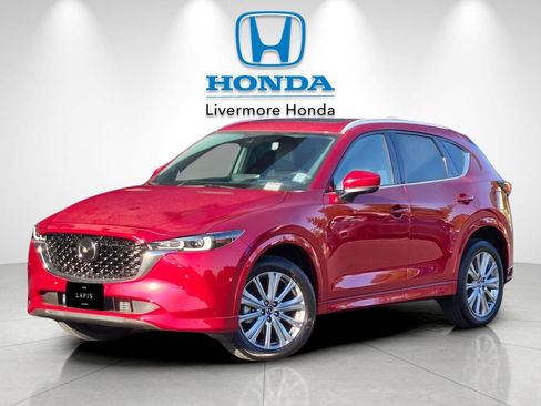 Used 2023 MAZDA CX-5 Signature AWD/4WD image 2
