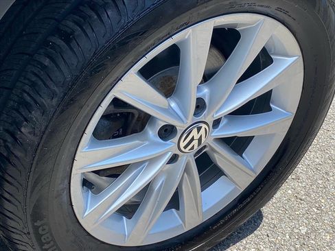 Used 2017 Volkswagen Tiguan Limited w/ Premium Package AWD/4WD image 20