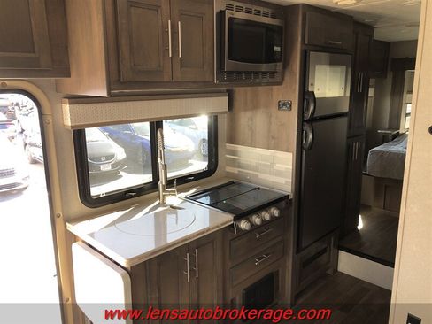 Used 2019 Mercedes-Benz Sprinter 170 image 16