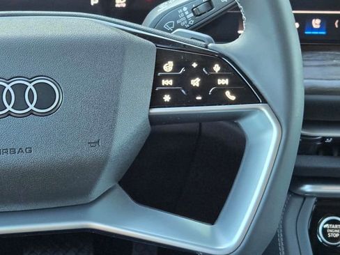 Used 2025 Audi Q5 Premium Plus w/ Premium Plus image 17