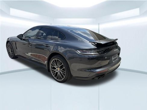 Used 2023 Porsche Panamera 4 Platinum Edition AWD/4WD image 4