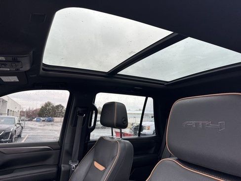 Used 2023 GMC Yukon AT4 image 16