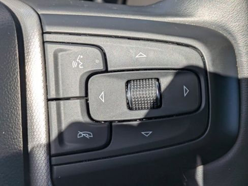 Used 2024 GMC Yukon XL Denali image 23