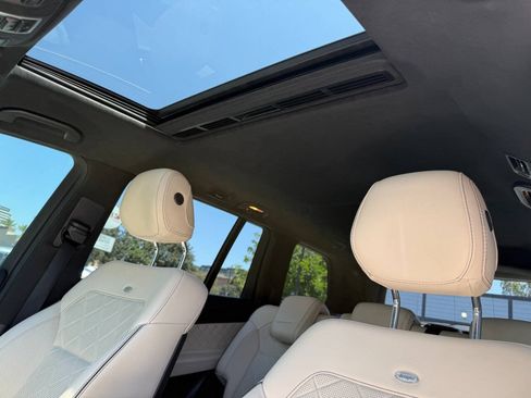 Used 2019 Mercedes-Benz GLS 450 4MATIC image 29