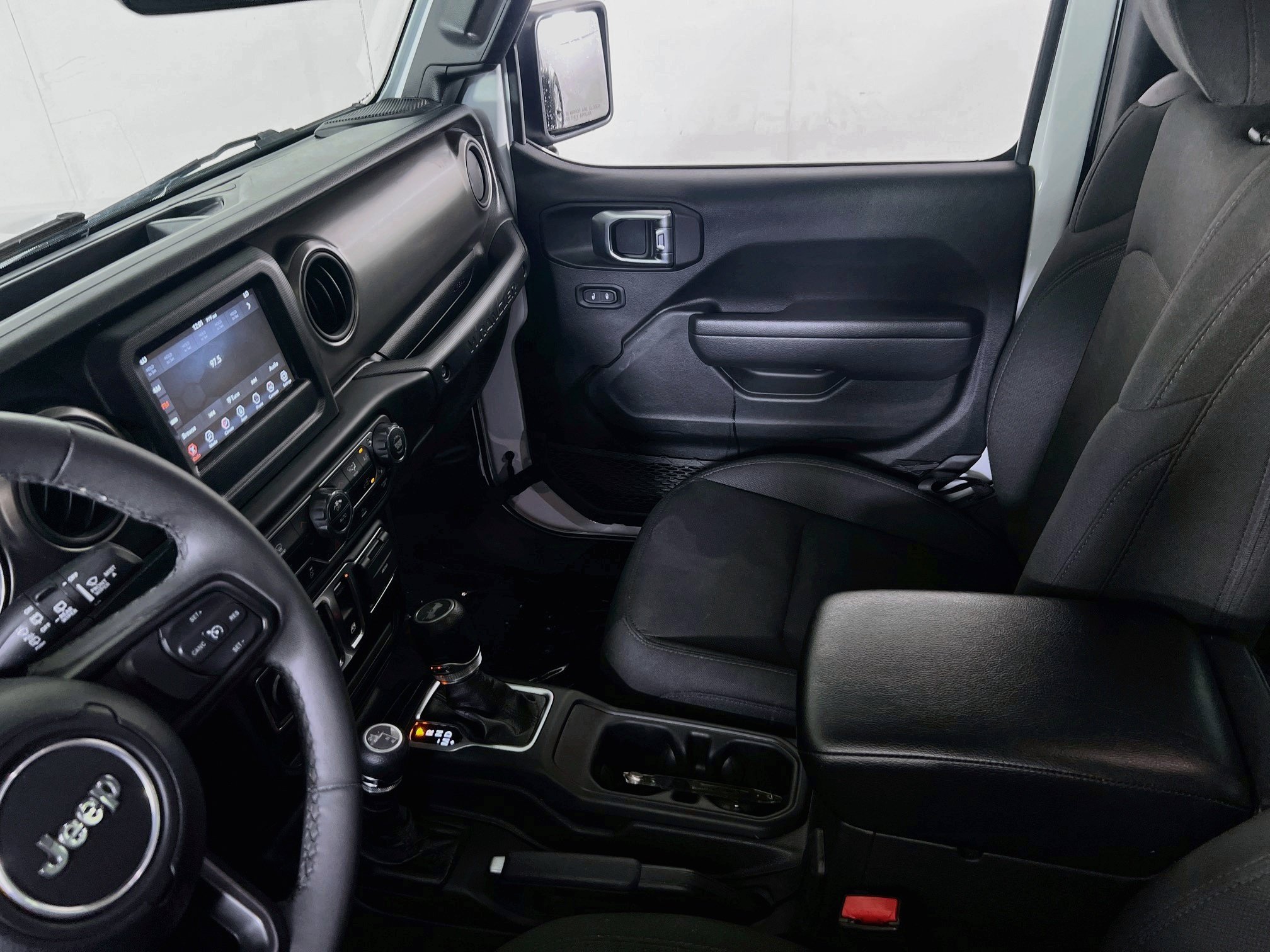 Used 2023 Jeep Wrangler Sport AWD/4WD image 21