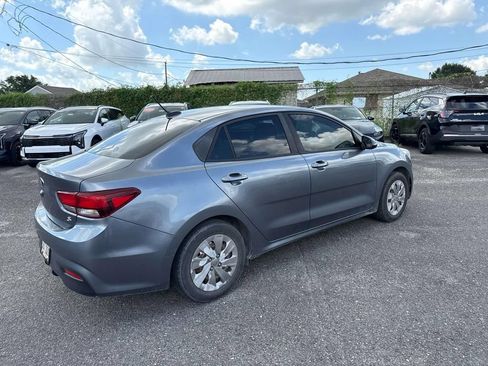 Used 2019 Kia Rio S FWD image 7