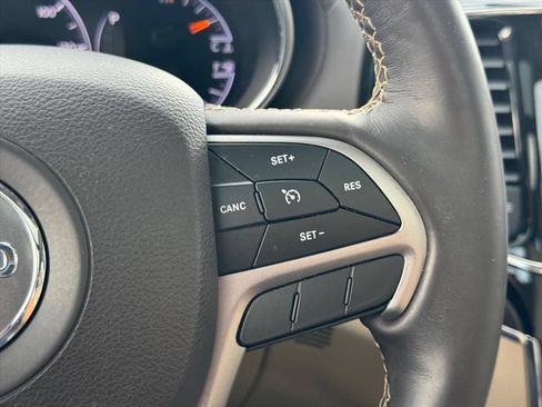 Used 2019 Jeep Grand Cherokee Overland RWD image 20