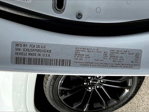 Used 2024 Jeep Grand Wagoneer L Series II w/ Quick Order Packagew 28T image 32