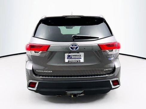 Used 2019 Toyota Highlander Limited Platinum image 6