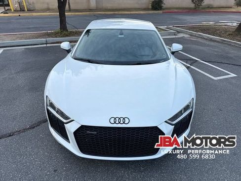 Used 2018 Audi R8 V10 w/ Carbon Exterior Package image 47