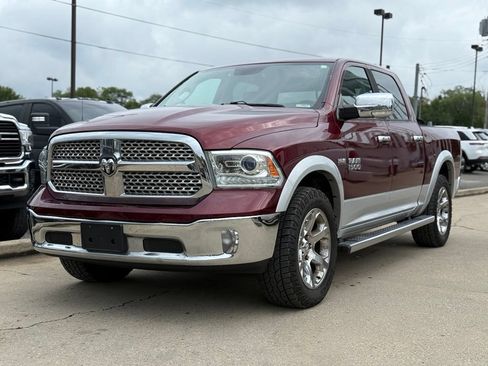 Used 2016 RAM 1500 Laramie w/ Convenience Group AWD/4WD image 2