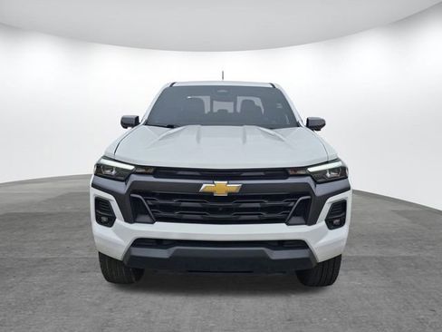 Used 2023 Chevrolet Colorado LT w/ LT Convenience Package III image 2