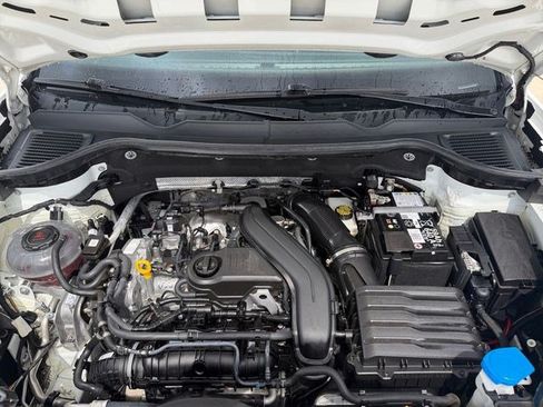 Used 2024 Volkswagen Taos S FWD image 19