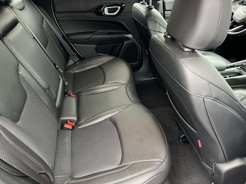 Used 2025 Jeep Compass Trailhawk AWD/4WD image 20