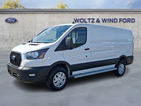 Used 2025 Ford Transit 250 Low Roof w/ Exterior Upgrade Package RWD image 3