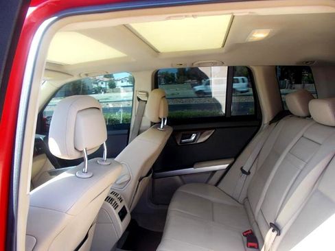 Used 2011 Mercedes-Benz GLK 350 2WD image 25