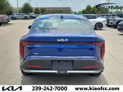 New 2026 Kia K4 FWD image 5