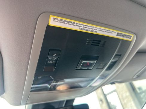 Used 2022 Lexus RX 350L 350L 4D Sport Utility w/ Premium Package image 16