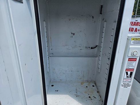 Used 2022 Ford F650 2WD Regular Cab Super Duty image 17