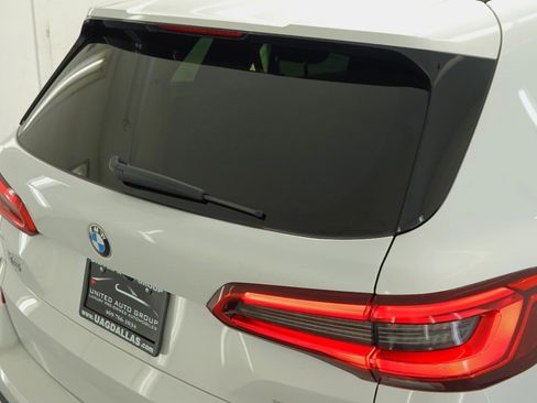 Used 2019 BMW X5 xDrive40i w/ M Sport Package image 19