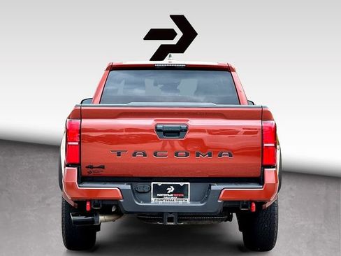 Used 2025 Toyota Tacoma TRD Off-Road AWD/4WD image 7