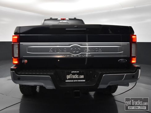 Used 2022 Ford F350 King Ranch w/ King Ranch Ultimate Package AWD/4WD image 6