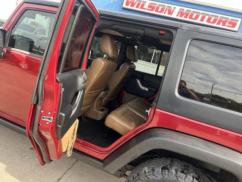 Used 2011 Jeep Wrangler Unlimited Rubicon w/ Trailer Tow Group image 17