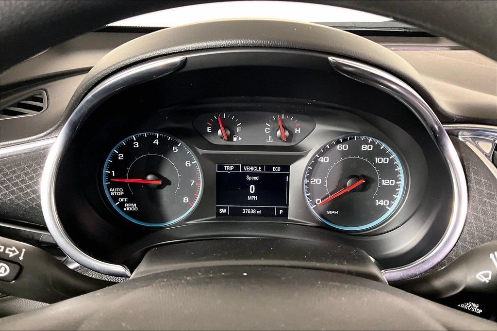 Used 2021 Chevrolet Malibu LT FWD image 19