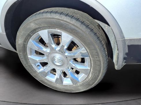 Used 2010 Buick Enclave CXL w/ Trailering Provision Package image 32